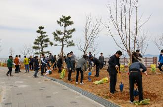 230404 제78회 식목일 기념 새만금 나무심기 (8)